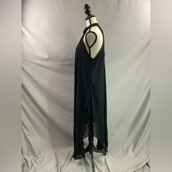 Black Layer Halter Dress With Circular Hemline - Picture 7 of 8